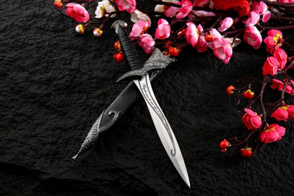 The Ringsen "Lord of the Rings" Display Knife - Image 5